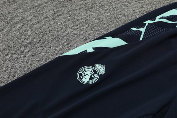 Real Madrid 24/25 Azul claro