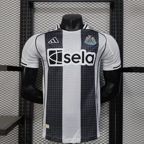 Newcastle 25/26 1ªEquipación