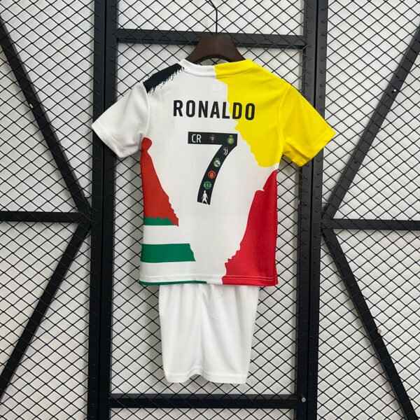 Edición Conmemorativa de Cristiano Ronaldo Niño