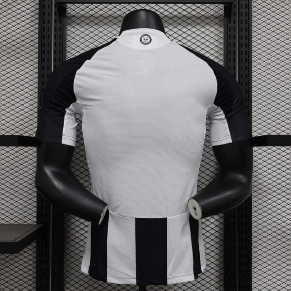 Newcastle 24/25 1ªEquipación