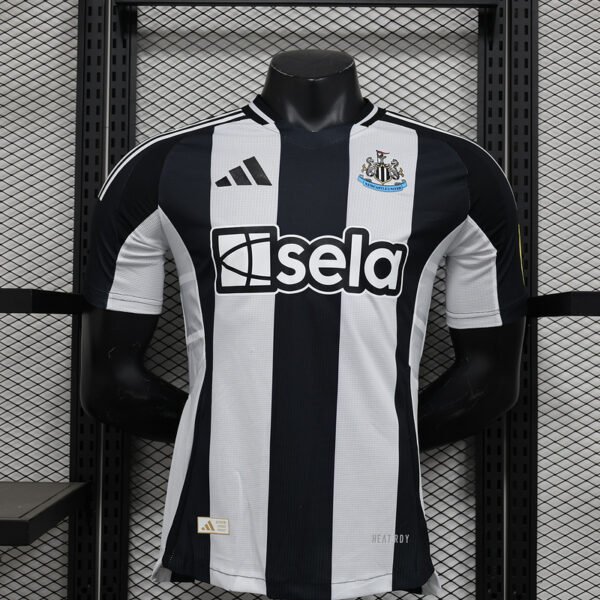 Newcastle 24/25 1ªEquipación