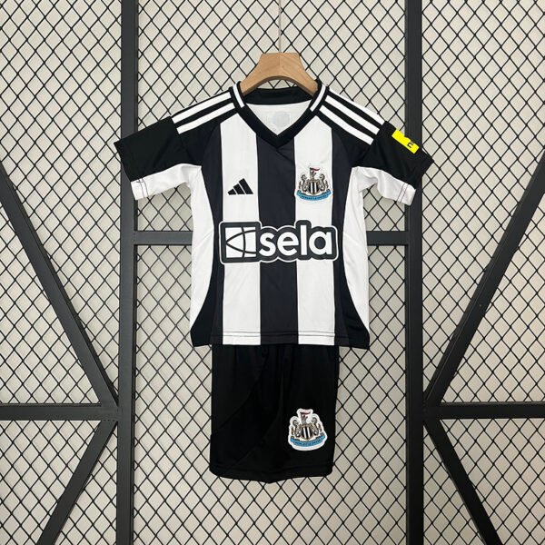 Newcastle Niño 24/25 1ªEquipación