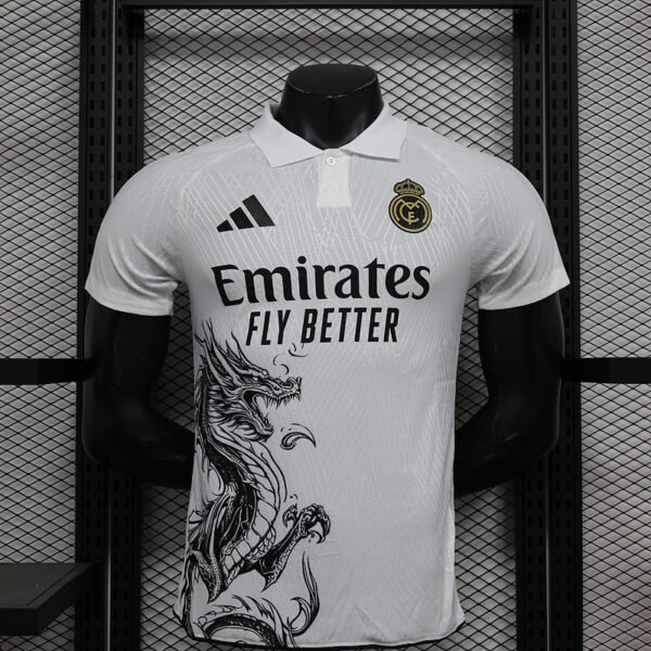Real Madrid 24/25 Edición Especial