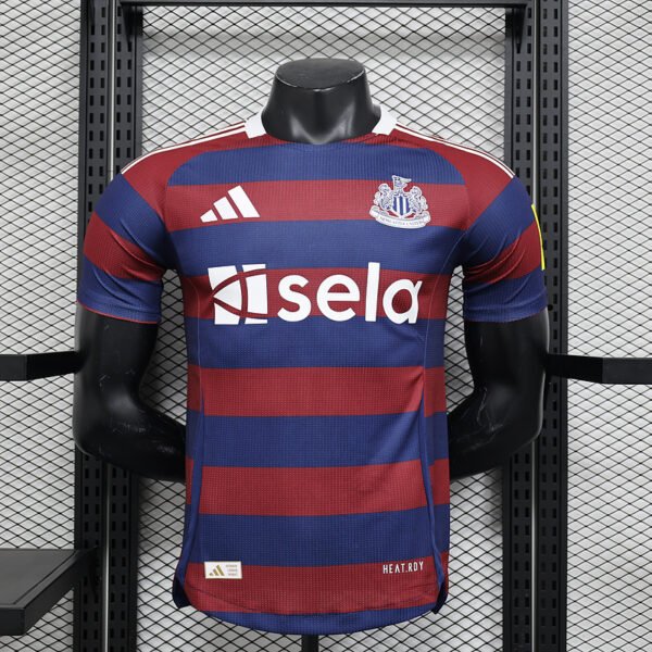 Newcastle 24/25 2ªEquipación